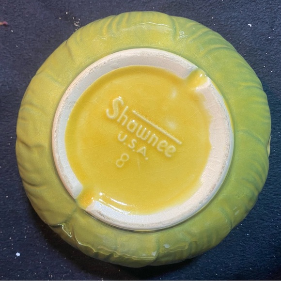 Vintage Shawnee Pottery Mixing Bowl # 8 Corn King Design  8" wide - Picture 3 of 5